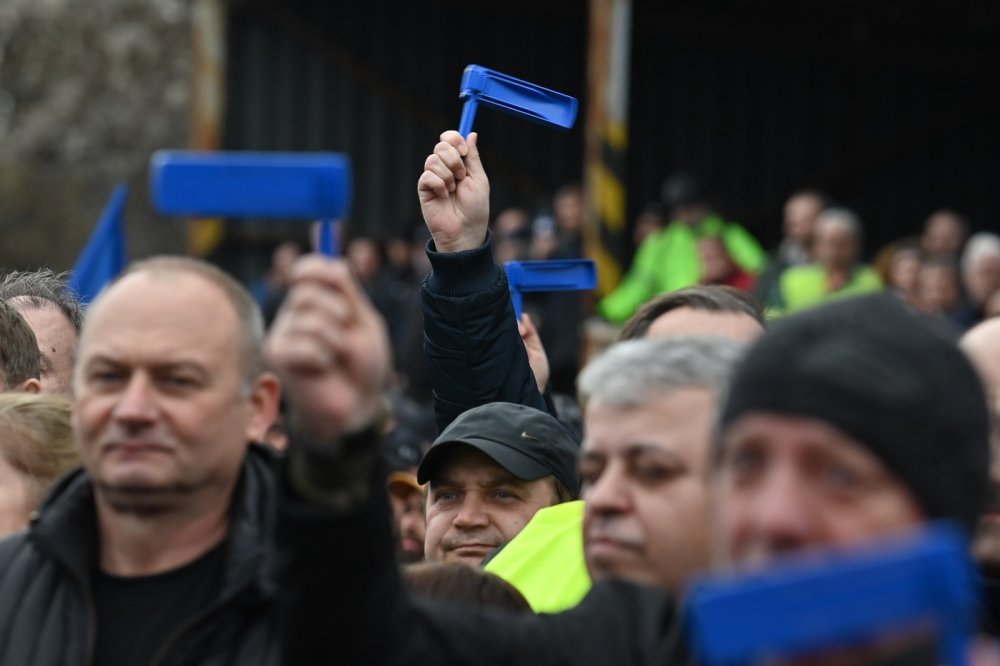 Na protest před Liberty Ostrava se sešly tisíce lidí