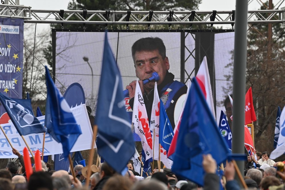 Na protest před Liberty Ostrava se sešly tisíce lidí