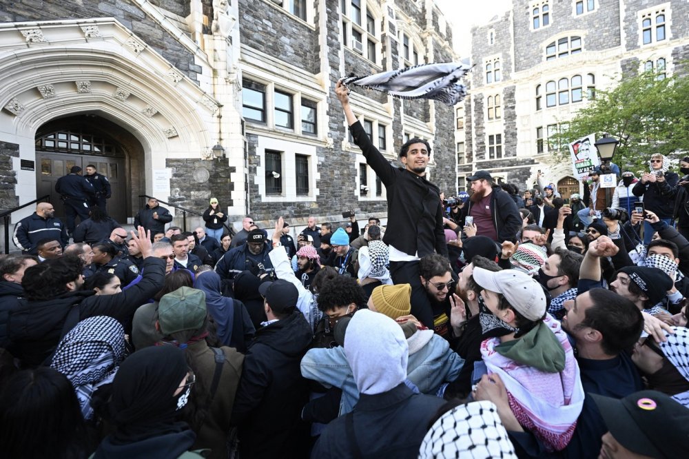 Studenti newyorské Kolumbijské univerzity protestují proti izraelské ofenzivě v Pásmu Gazy