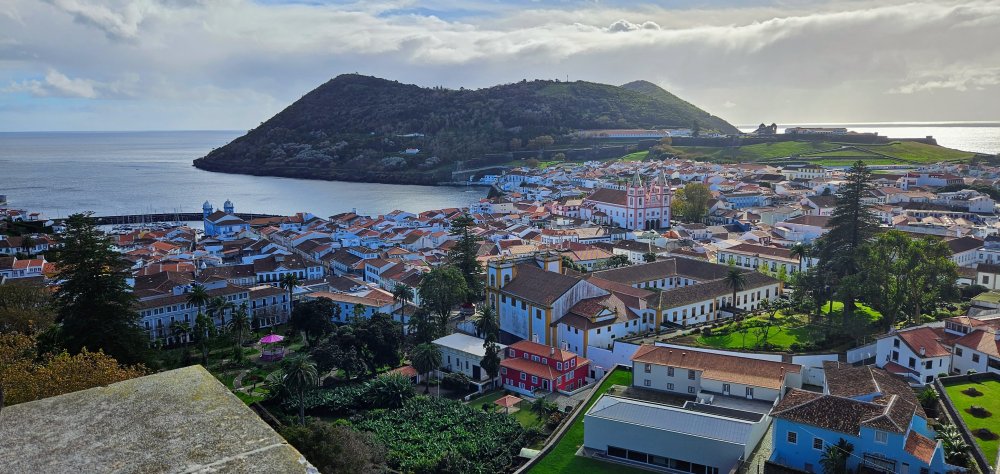 Angra do Heroísmo - bylo po staletí hlavním městem Azorských ostrovů a centrem mořeplavců po staletí. Terceira, Azorské ostrovy, Portugalsko