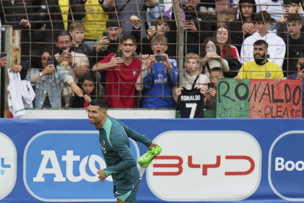 Cristiano Ronaldo při tréninku na EURU 2024