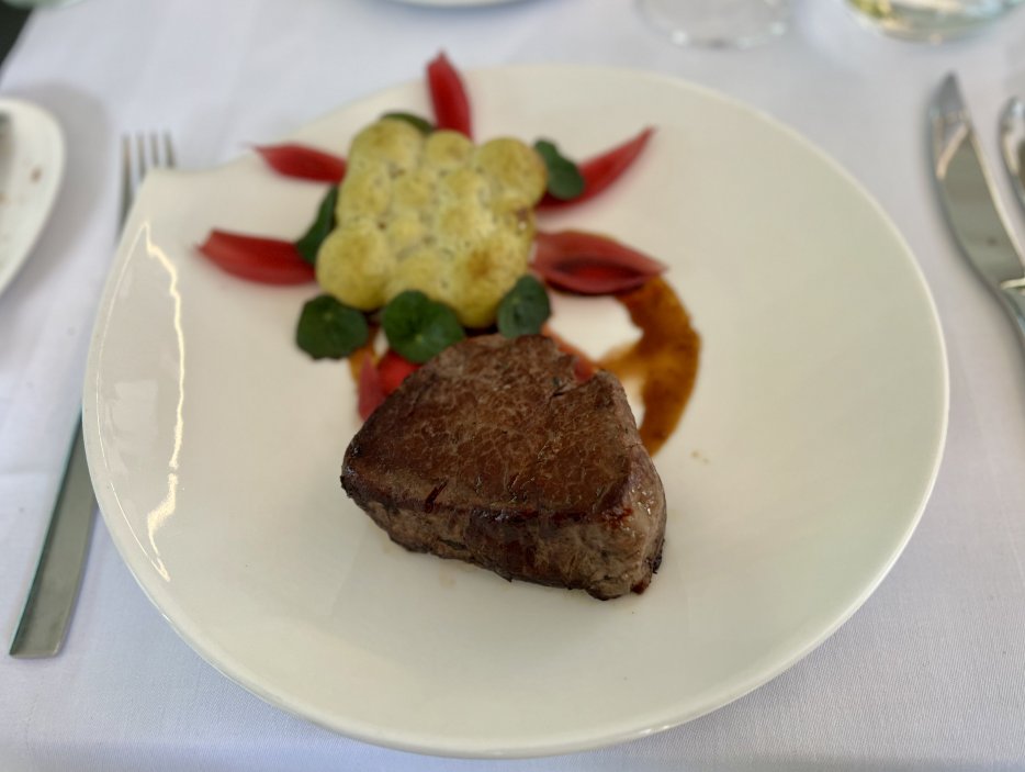 Steak ze svíčkové v restauraci Fleur de Sel