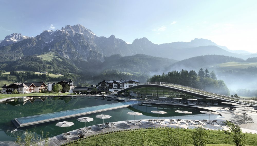 Salcburský hotel Krallerhof, který již po čtyři generace vede rodina Altenberger, připravil pro své hosty unikátní program Regeneration & Longevity.