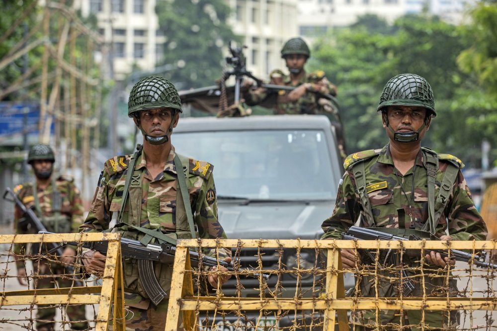 Demonstrace v Bangladéši si vyžádaly více než 100 mrtvých