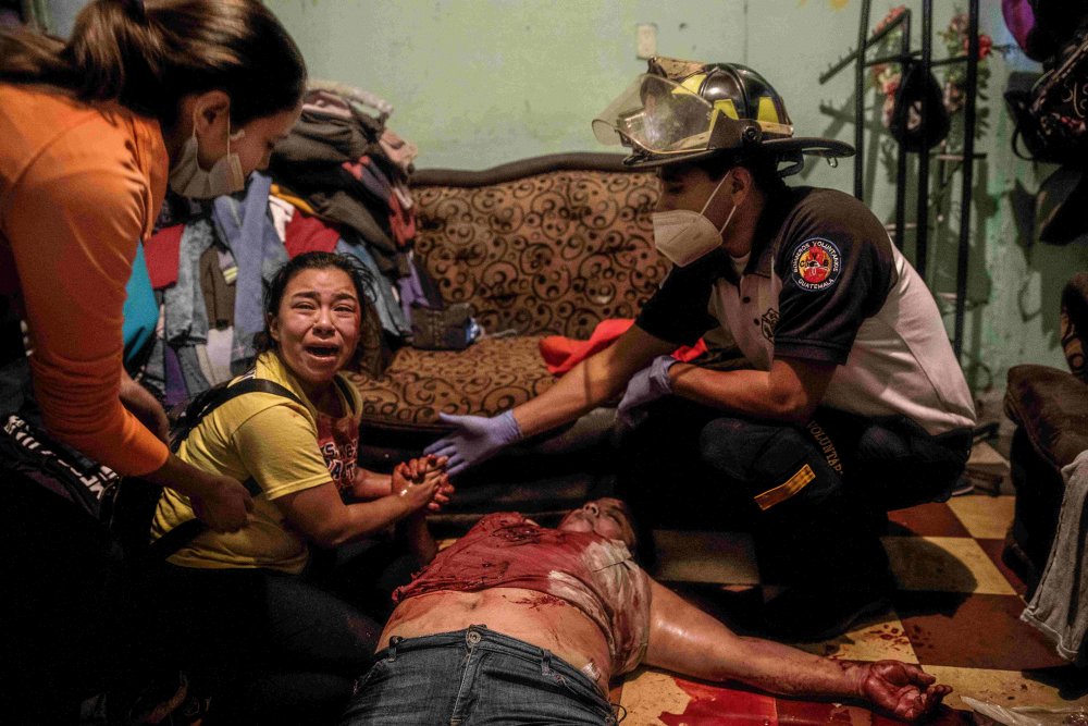 V kategorii Každodenní život získal nominaci volný fotograf David Těšínský za sérii nazvanou Život a smrt v Guatemale.