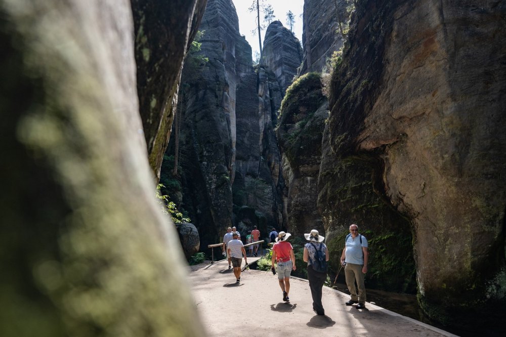 Adršpašské skály jsou ve vedrech lákadlem