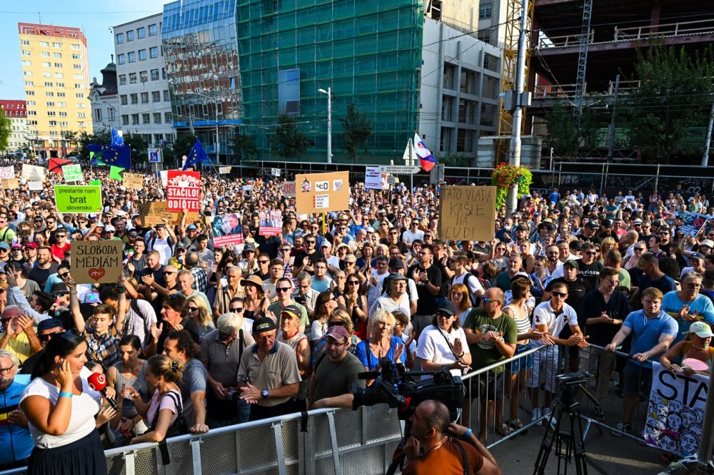 Protivládní protest v Bratislavě