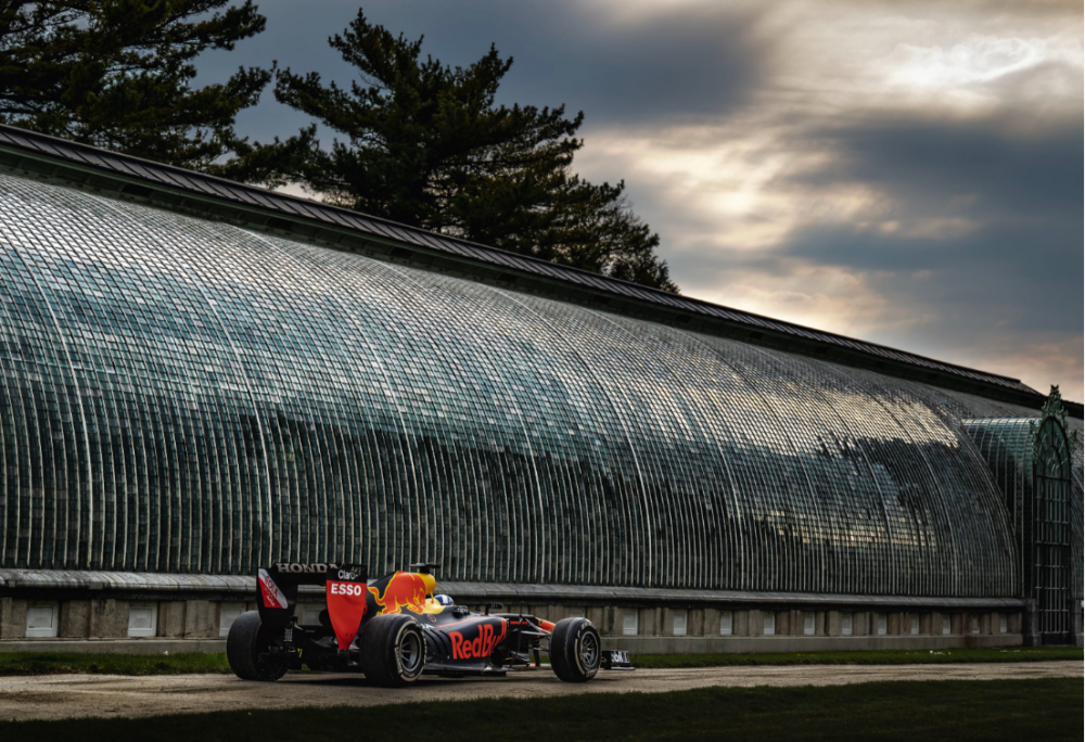 F1 v areálu zámku v moravské Lednici. 