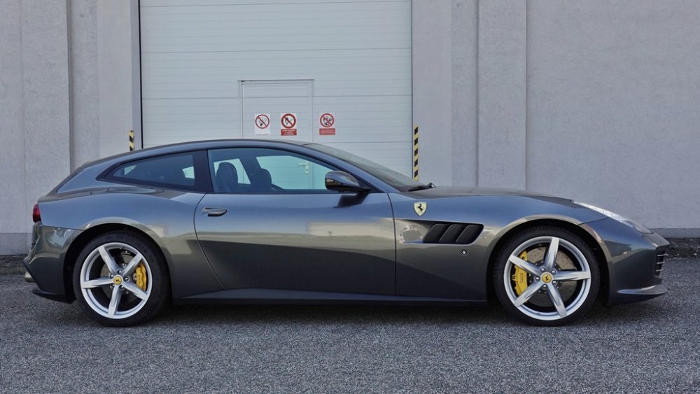 Ferrari GTC4Lusso