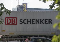 Dánové koupí DB Schenker, přeplatili i šejky