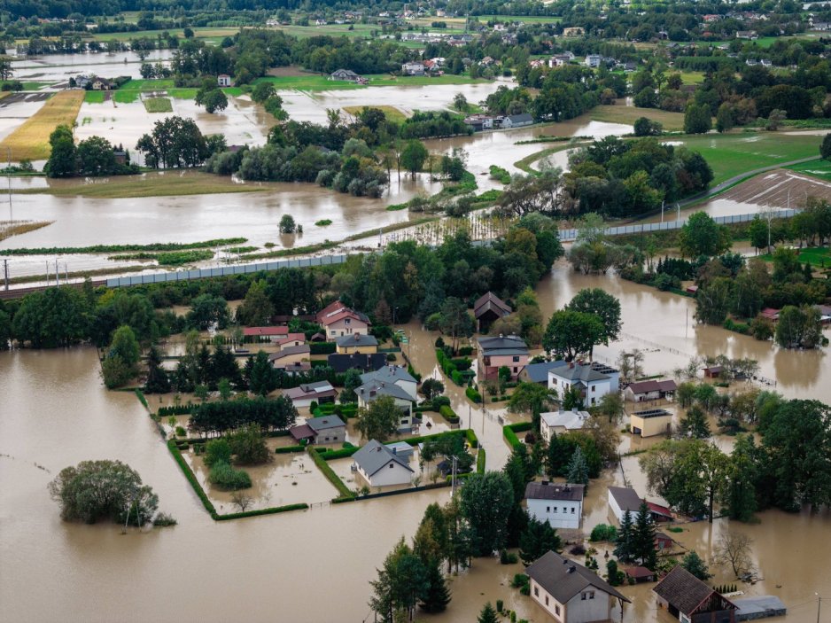 Napjatá a místy kritická situace panuje v jihozápadním Polsku zasaženém záplavami