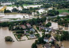 Napjatá a místy kritická situace panuje v jihozápadním Polsku zasaženém záplavami