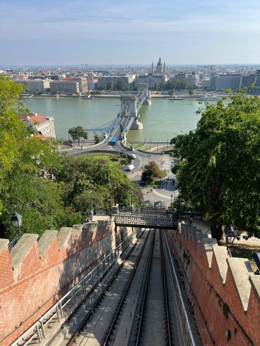 Budapešť