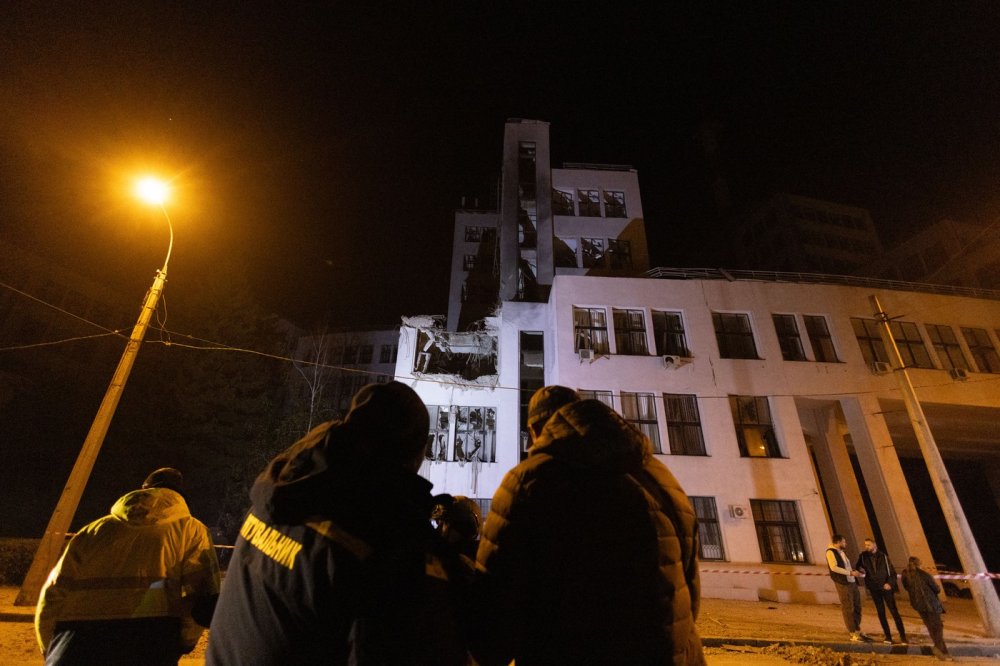 Ruský bombový útok na druhé největší ukrajinské město Charkov poničil významnou architektonickou památku Deržprom. Ta je označována za první sovětský mrakodrap