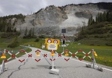 Švýcarská víska Brienz se kvůli hrozbě sesuvu horské stěny opět připravuje na evakuaci