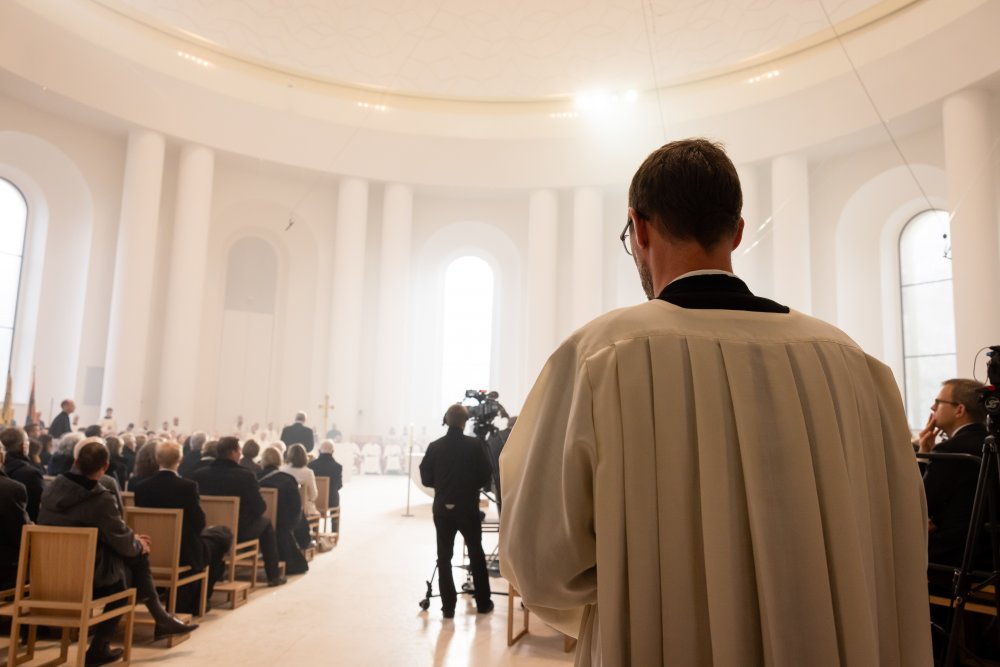 Berlínské arcibiskupství se do rekonstrukce katedrály sv. Hedviky pustilo s nevídanou odvahou. Vlastně to není žádná rekonstrukce, ale kompletní přestavba. Zejména interiér se změnil k nepoznání