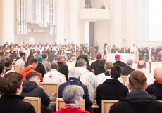 Berlínské arcibiskupství se do rekonstrukce katedrály sv. Hedviky pustilo s nevídanou odvahou. Vlastně to není žádná rekonstrukce, ale kompletní přestavba. Zejména interiér se změnil k nepoznání