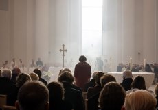 Berlínské arcibiskupství se do rekonstrukce katedrály sv. Hedviky pustilo s nevídanou odvahou. Vlastně to není žádná rekonstrukce, ale kompletní přestavba. Zejména interiér se změnil k nepoznání