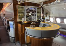 Bar na palubě A380