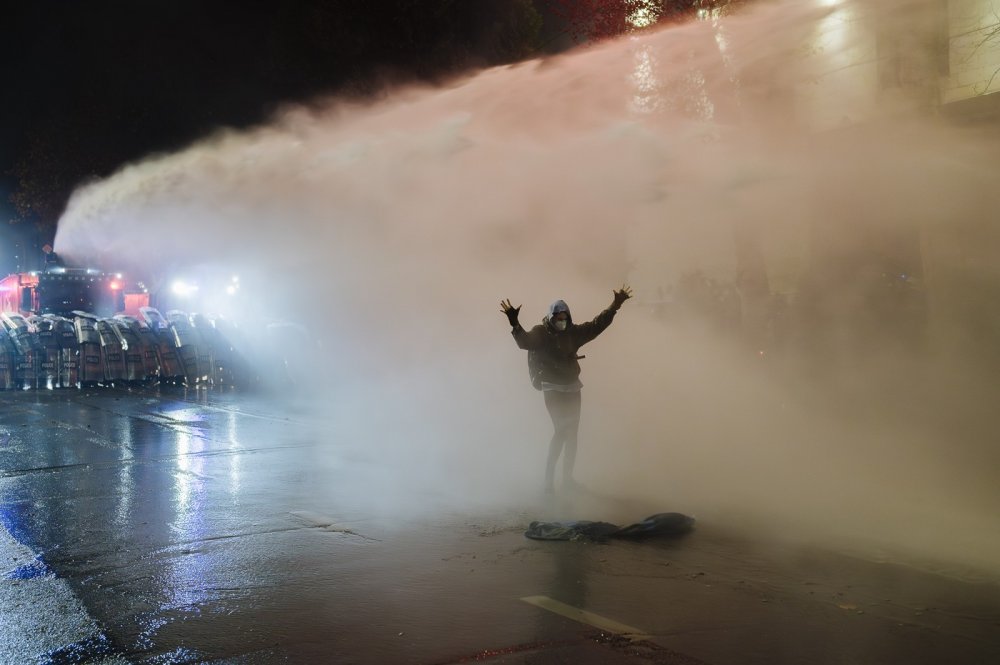 V Gruzii pokračují protesty proti pozastavení přístupových jednání s EU