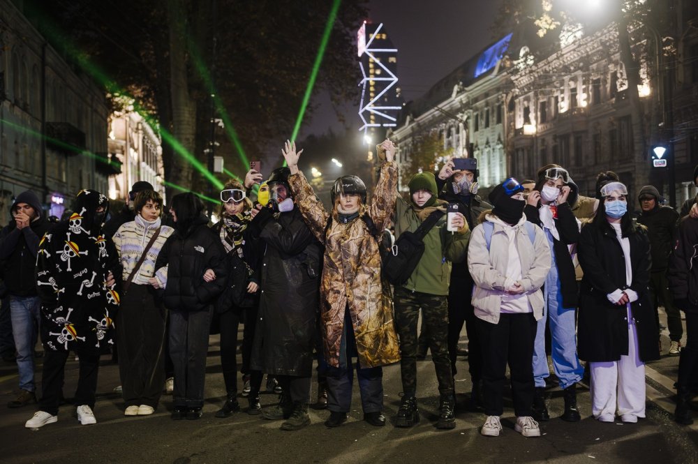 V Gruzii pokračují protesty proti pozastavení přístupových jednání s EU