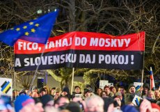 Slováci protestovali proti vládě Fica