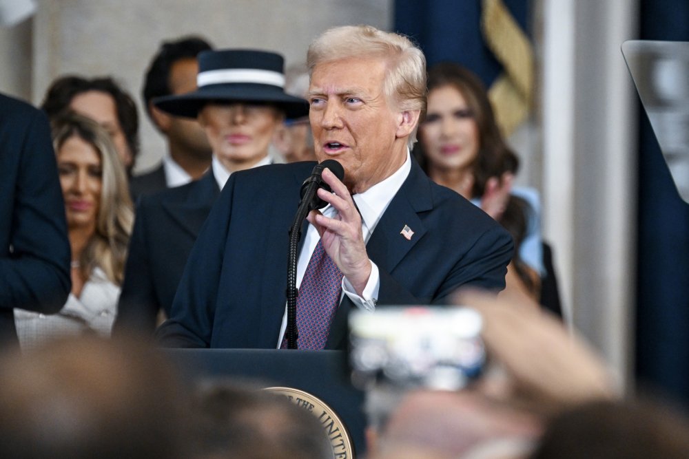 Trump začíná svůj projev.