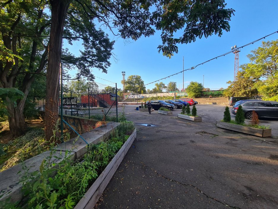 Riegrovy sady leží v Praze na Vinohradech. Jde o městský park o rozloze asi 11 hektarů.