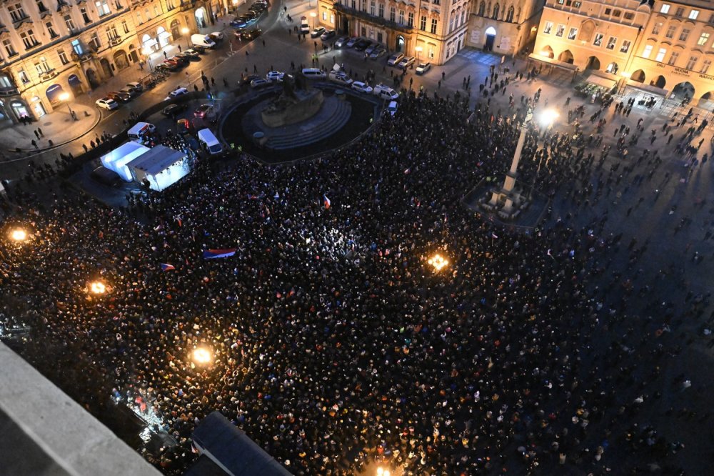 Závěrečná akce na podporu prezidentského kandidáta Petra Pavla "Všichni za pravdu!", 25. ledna 2023, Staroměstské náměstí, Praha.