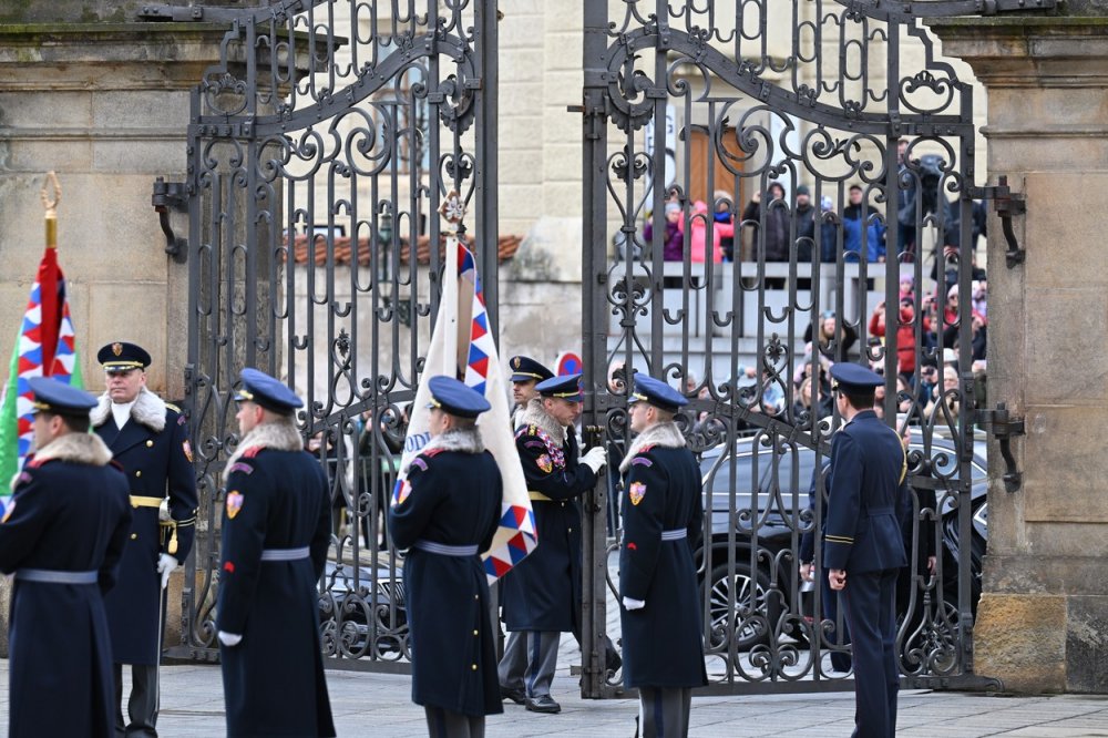 Příjezd zvoleného prezidenta Petra Pavla na svou inauguraci na Pražský hrad, 9. března 2023, Praha.