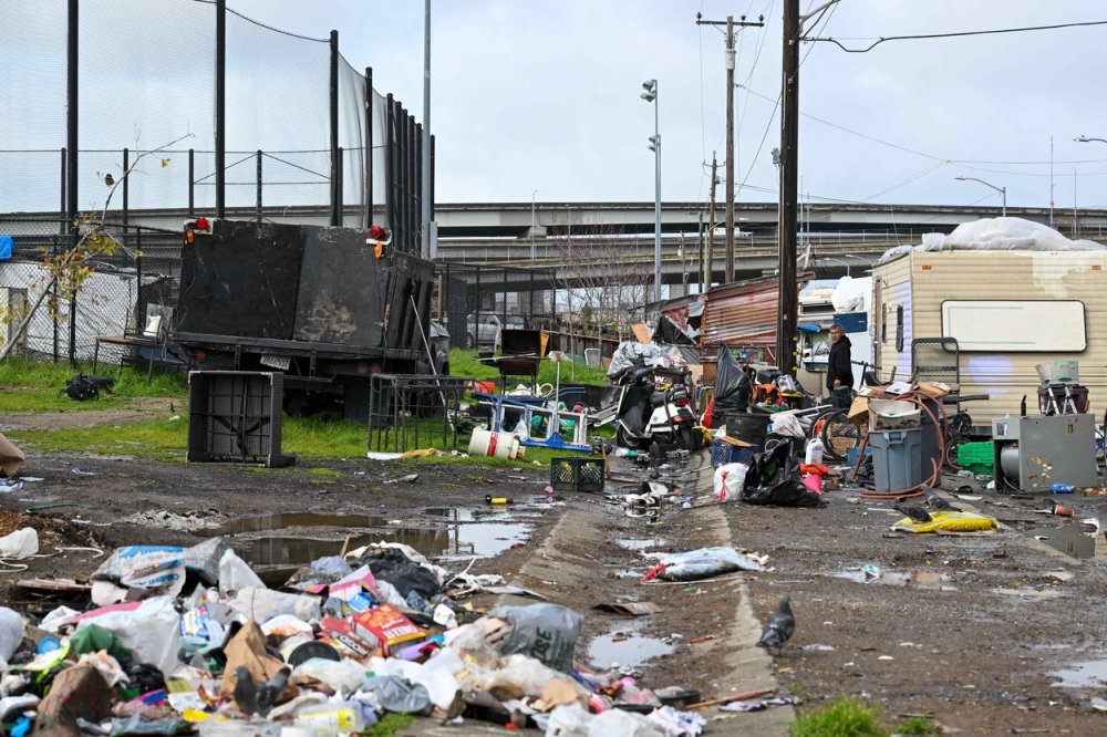 Wood Street se stala domovem mnoha lidí před lety především proto, že je nikdo nikdy nenutil odejít.