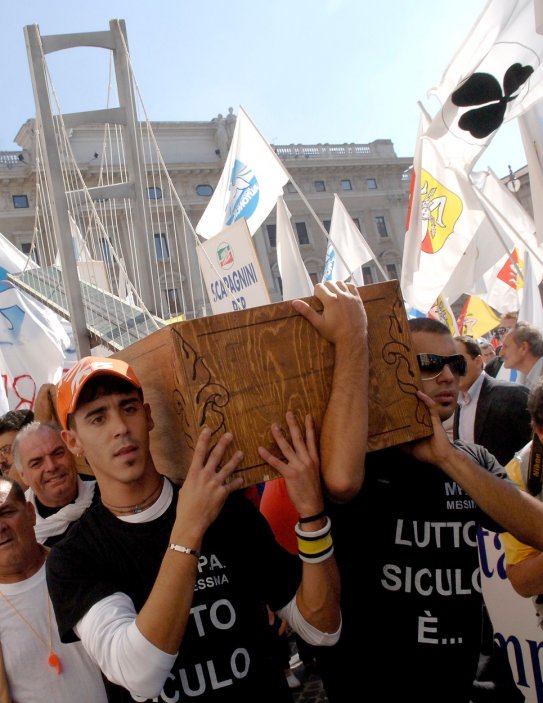 Protestů se v roce 2006 zúčastnilo na pět tisíc lidí.