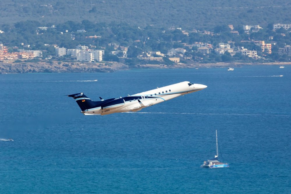 Letadlo Embraer Legacy 650