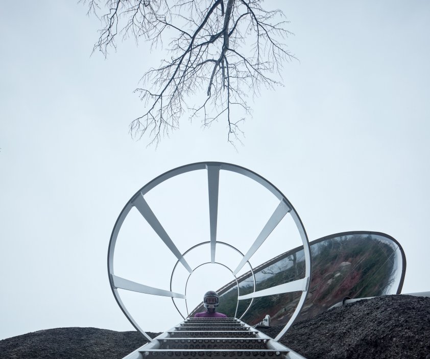 Cílem návrhu bylo vytvořit drobnou, ale výraznou architekturu.